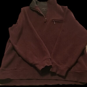 Pendleton zippered NWT 100%cotton burgundy sz. Large.(#492)